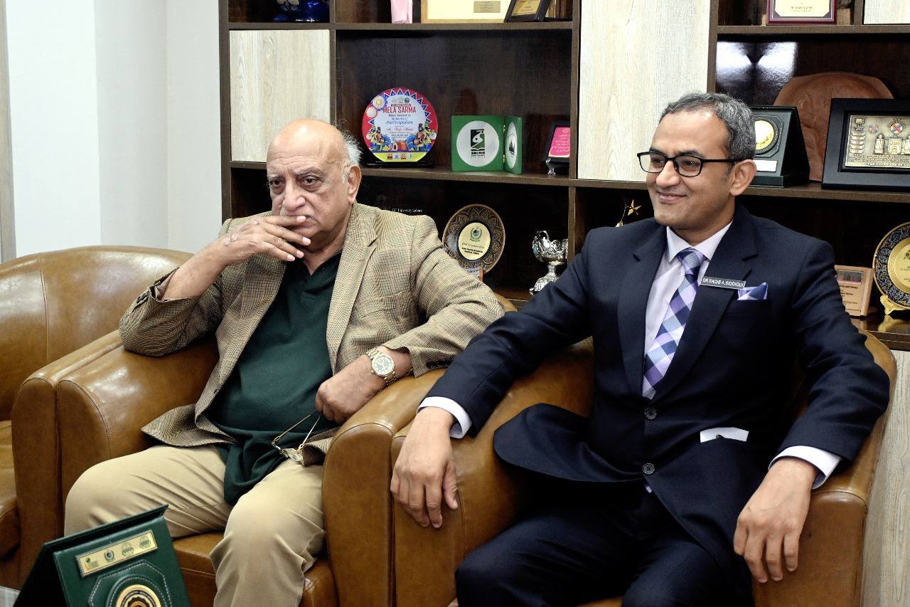 574949931_863657076187815_2703832852654213306_n